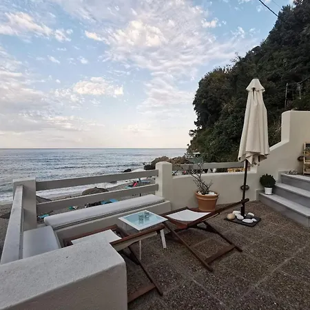Aktaia Holiday home *