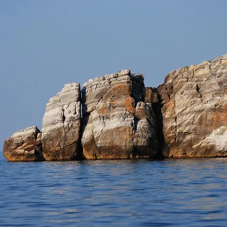 بيت للعطل Aktaia *