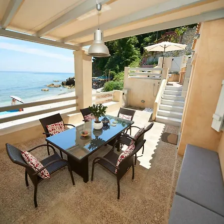 Aktaia Ferienhaus Keramídhion